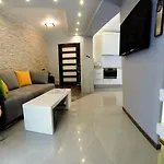 Διαμέρισμα Sienkiewicza 12 *